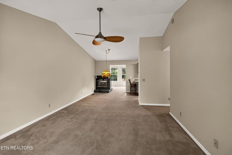 912 Muirfield Dr, Maryville, TN 37801