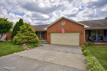 912 Muirfield Dr, Maryville, TN 37801