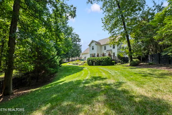 912 Vista Oaks Ln, Knoxville, TN 37919