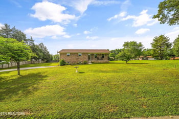 9120 Sherrod Dr, Knoxville, TN 37924