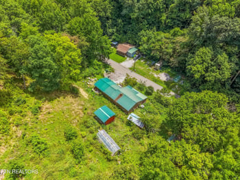 9122 Pickens Gap Rd, Knoxville, TN 37920