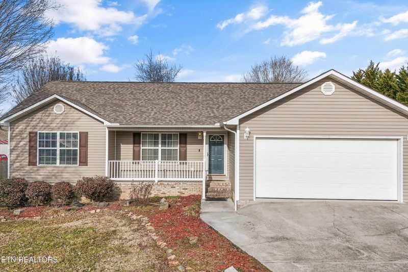 913 Corntassel Rd, Vonore, TN 37885