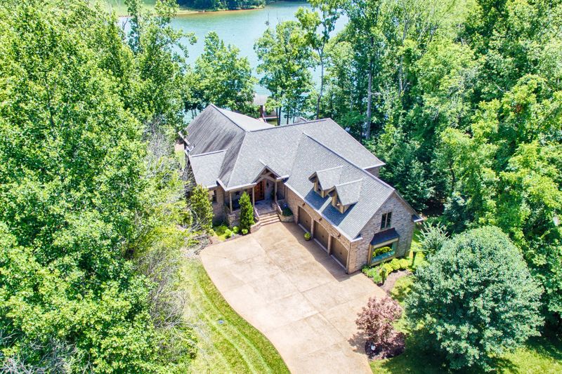 913 Kahite Trl, Vonore, TN 37885
