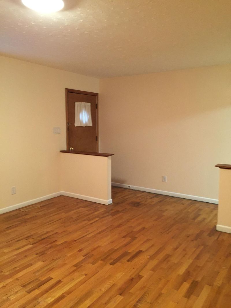 913 Maynard Ave, Knoxville, TN 37917