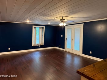 913 Topside Rd, Sevierville, TN 37862