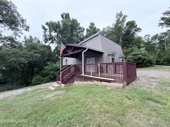 913 Topside Rd, Sevierville, TN 37862