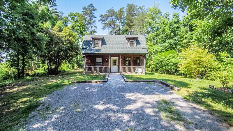 9135 Millertown Pike, Mascot, TN 37806