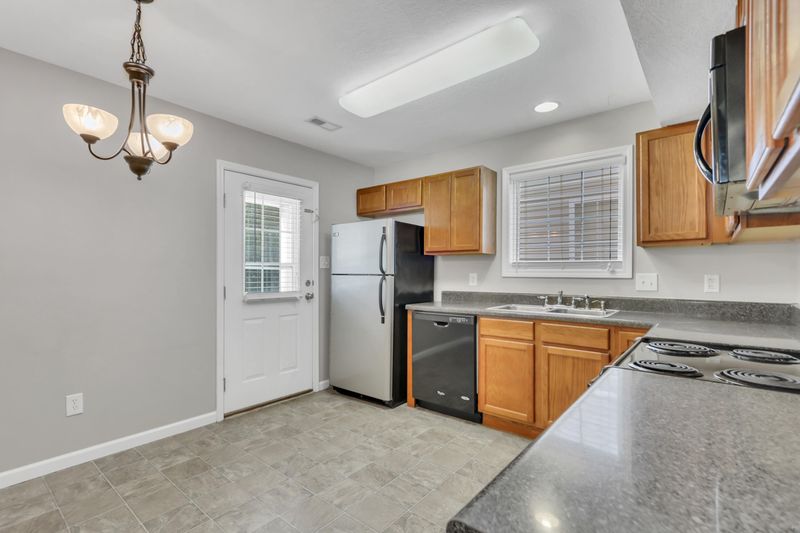914 Micro Way, Knoxville, TN 37912