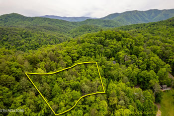 914 Stonegate Way, Townsend, TN 37882