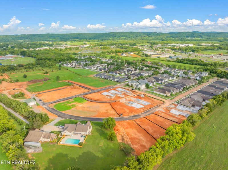 914 Stratford Ave, Sweetwater, TN 37874