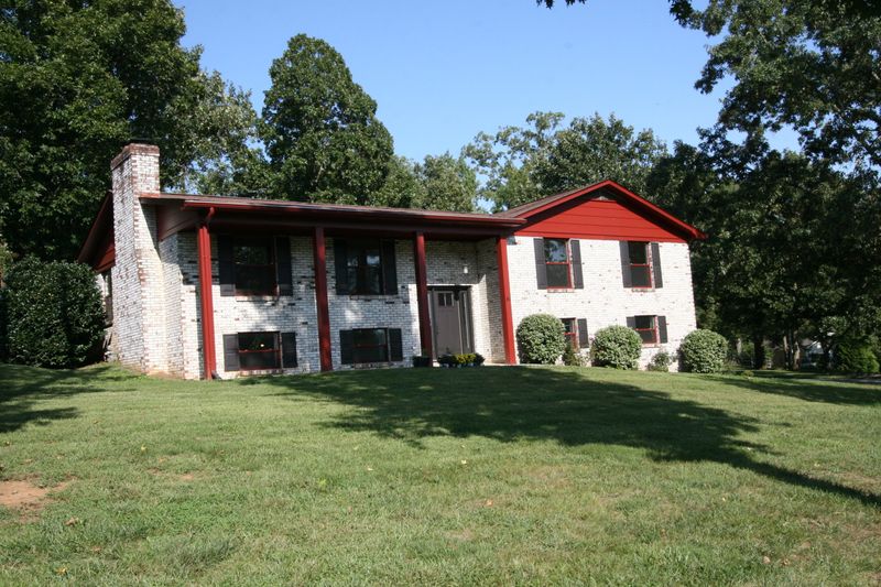 914 Windemere Cir, Maryville, TN 37804
