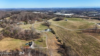 9148 Fox Creek Way, Mascot, TN 37806