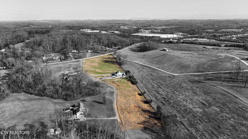 9148 Fox Creek Way, Mascot, TN 37806