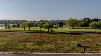 915 Black Bear Cir, Loudon, TN 37774