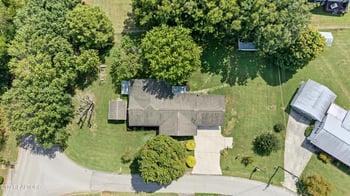 915 Panorama Dr, Maryville, TN 37801