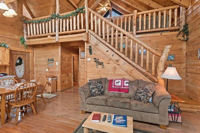915 Ridgefield Dr, Sevierville, TN 37876