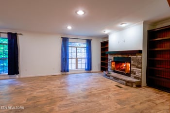 915 Yellow Breeches Rd, Cosby, TN 37722