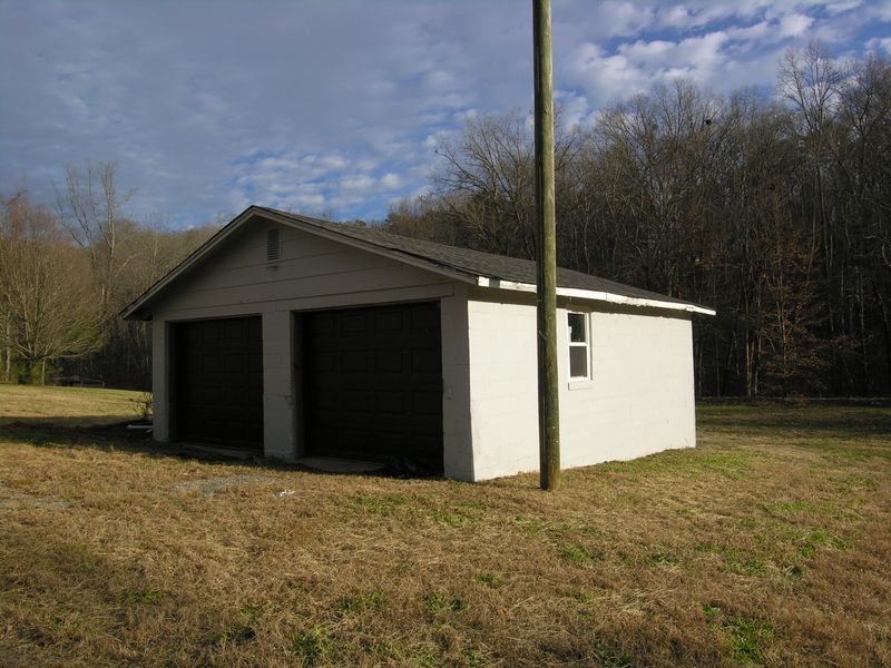 916 Deaderick Rd, Knoxville, TN 37920