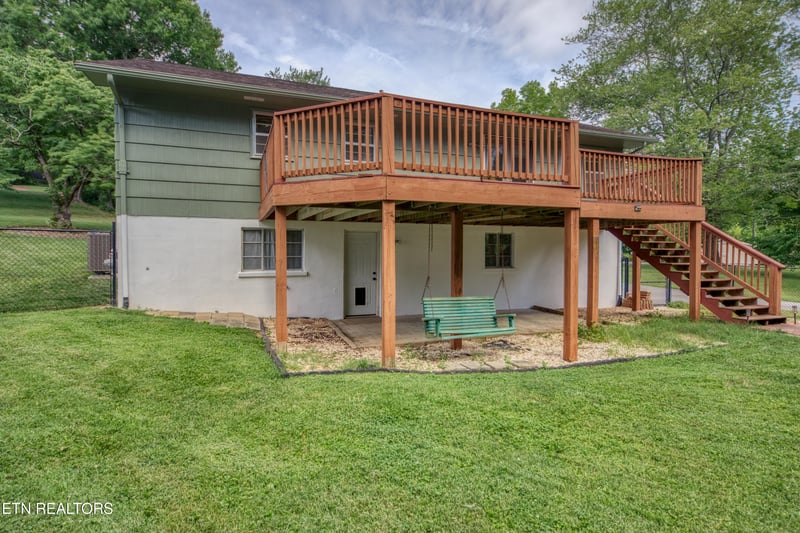 916 Mallory Rd, Knoxville, TN 37919