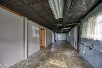 916 Mallory Rd, Knoxville, TN 37919