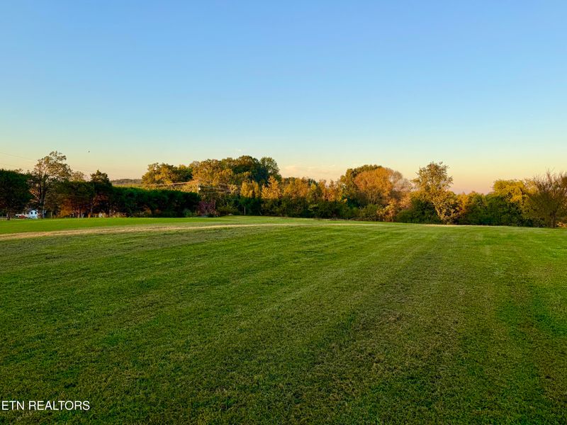 916 W Copeland Dr, Powell, TN 37849