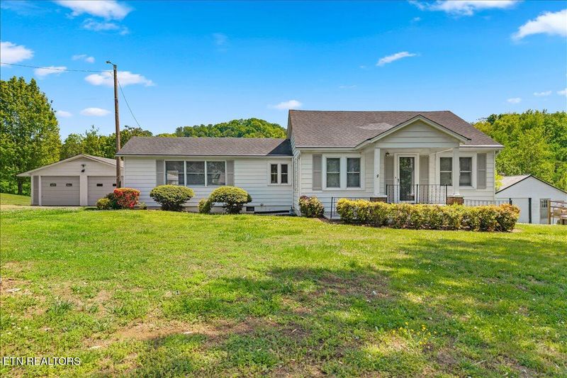 917 Central Ave, Athens, TN 37303