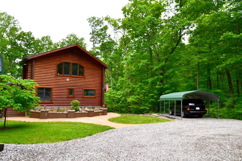 917 Cowpens Dr, Monterey, TN 38574