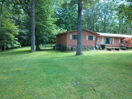 917 Hillcrest Dr, Crossville, TN 38555