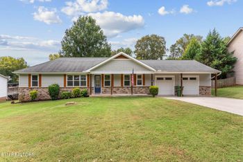 917 Huntington Farms Rd, Maryville, TN 37803