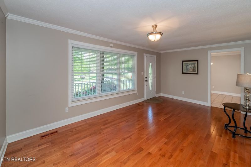 917 Swan Pond Circle Rd, Harriman, TN 37748