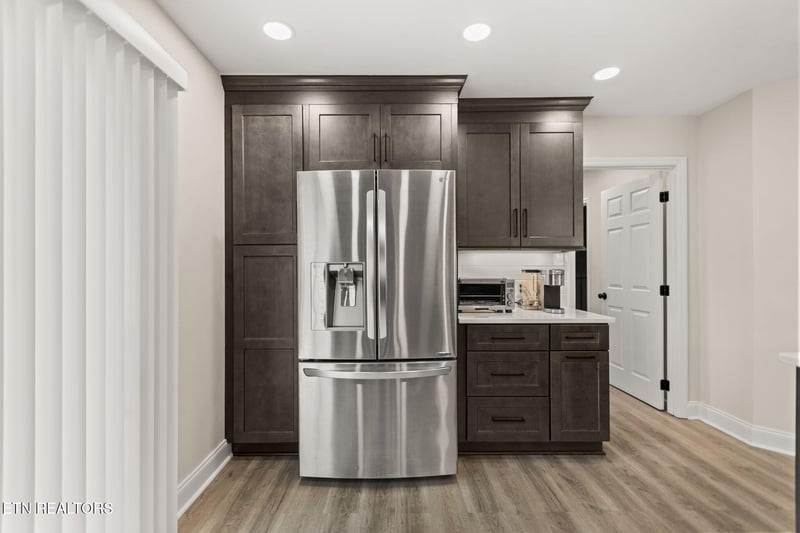 918 Middlebrook Ct, Sevierville, TN 37862