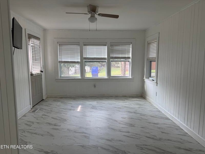918 N Wilder Ave, Rockwood, TN 37854