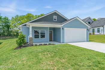 918 Stratford Ave, Sweetwater, TN 37874