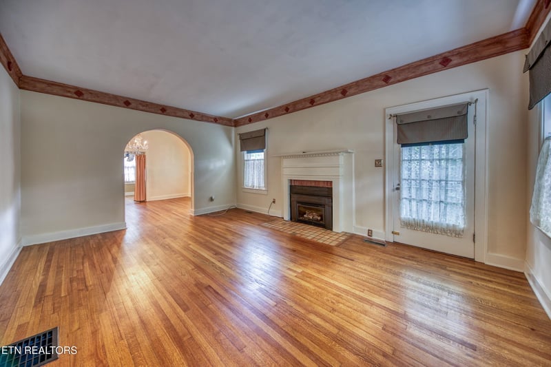 918 Windgate St, Knoxville, TN 37919