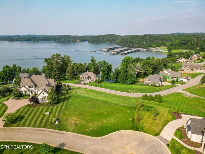 919 Southern Way, Lenoir City, TN 37772