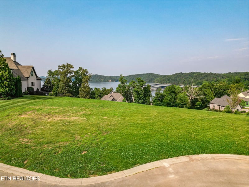 919 Southern Way, Lenoir City, TN 37772
