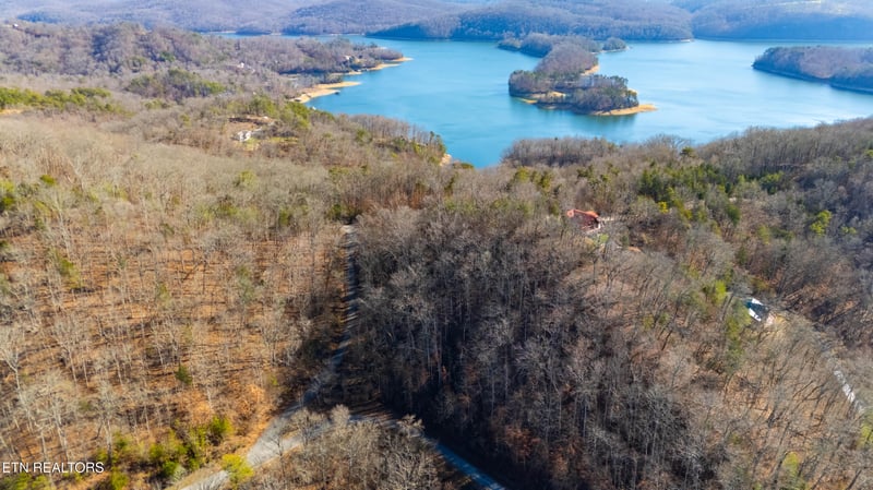 919 Sparrow Way, Sharps Chapel, TN 37866
