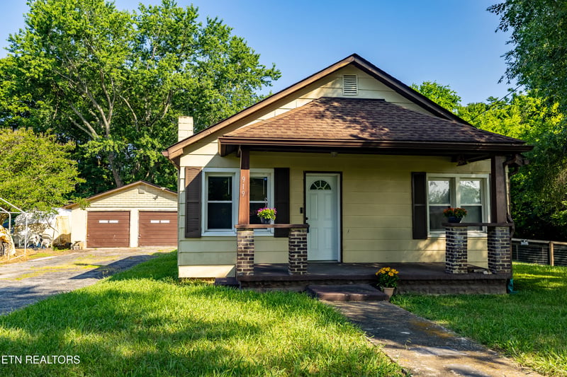 919 Wallace Harris Ave, Maryville, TN 37801