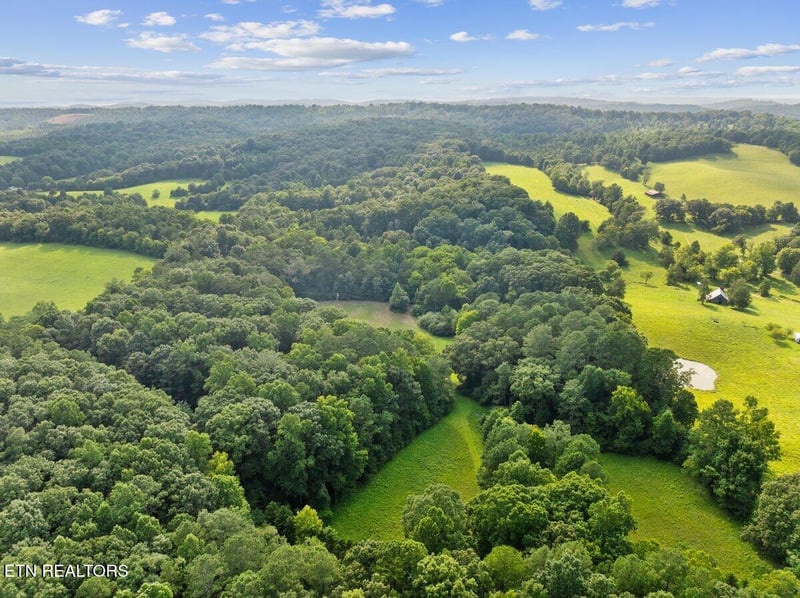 92 AC County Rd, Athens, TN 37303