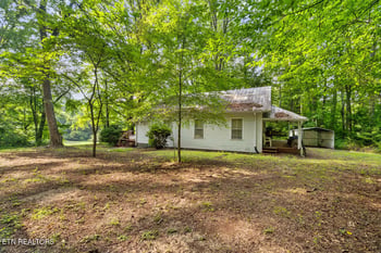 92 AC County Rd, Athens, TN 37303