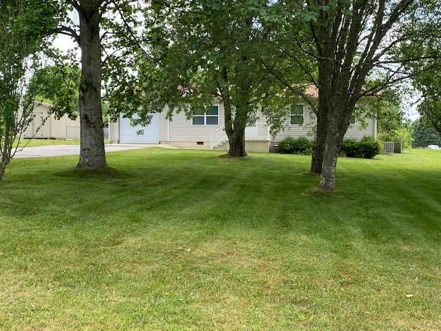 92 E Ridge Dr, Crossville, TN 38555