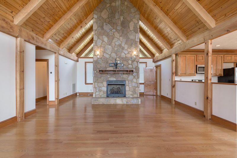 920 Hickory Pointe Ln, Maynardville, TN 37807