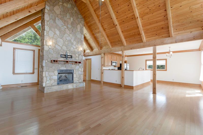 920 Hickory Pointe Ln, Maynardville, TN 37807