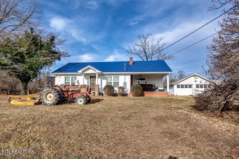 920 Loy St, Clinton, TN 37716