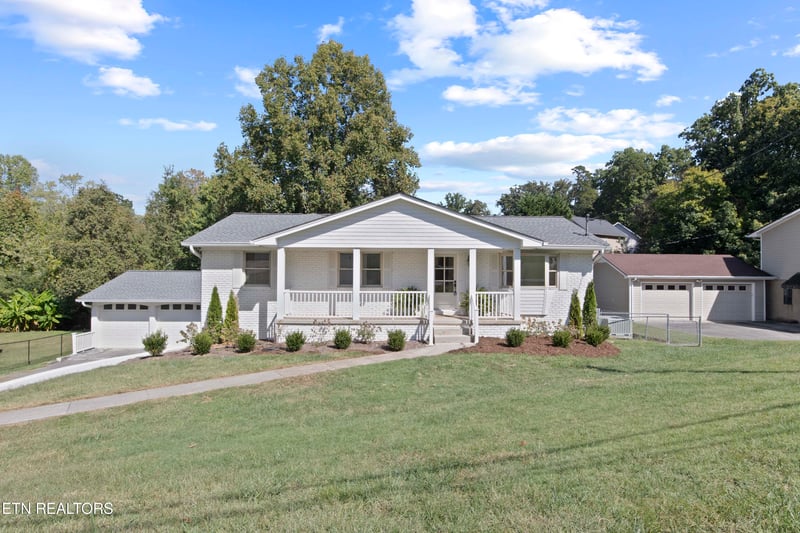 920 Mallory Rd, Knoxville, TN 37919