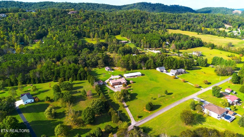 920 Newell Cir, Seymour, TN 37865