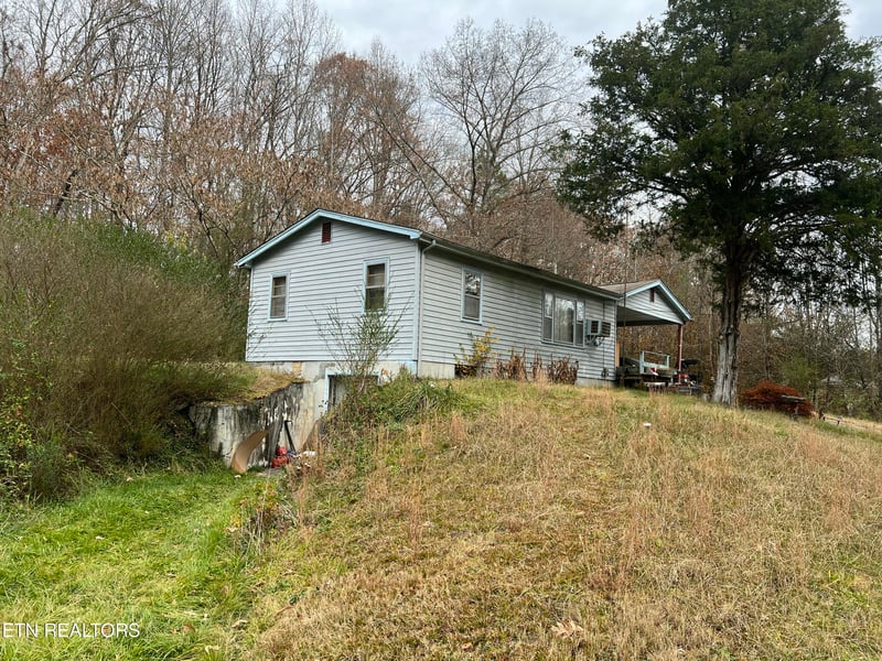 920 Oliver Springs Hwy, Clinton, TN 37716