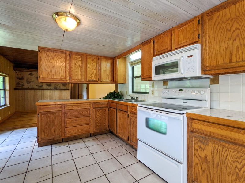 920 Sycamore Dr, Sevierville, TN 37876