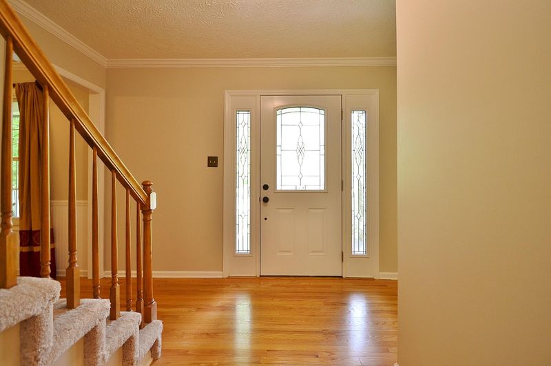 9202 Pine Brook Dr, Knoxville, TN 37922