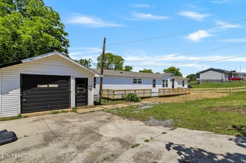 9207 Dutchtown Rd, Knoxville, TN 37923